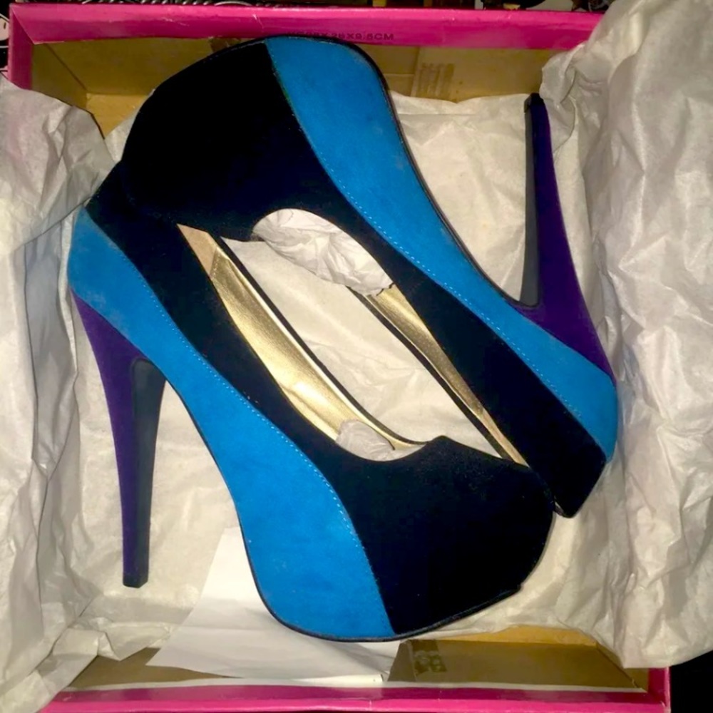 Qupid size 8 velvet high heel pumps womens shoes
